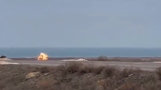 AZAL-ın təyyarəsində oksigen balonunun partlaması barədə məlumat Rusiyadan verilib - Qazaxıstan Nəqliyyat Nazirliyi