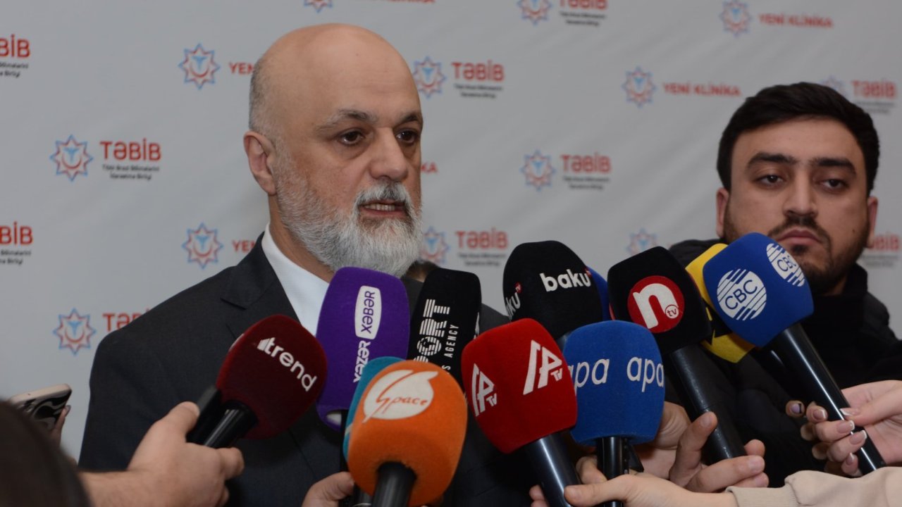 Təyyarə qəzasında yaralananların vəziyyəti necədir? - Baş həkim AÇIQLADI