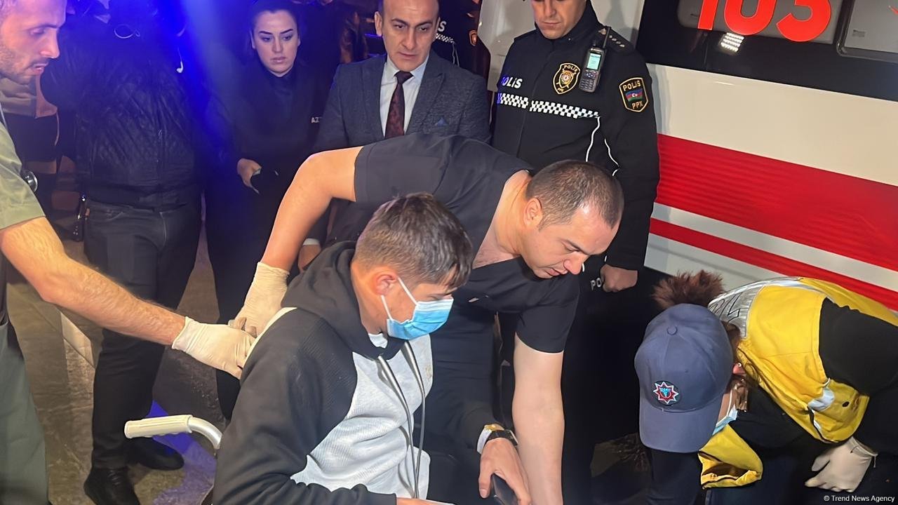 Təyyarə qəzasında yaralanan daha 7 vətəndaşımız "Yeni Klinika"ya gətirilib VIDEO FOTO