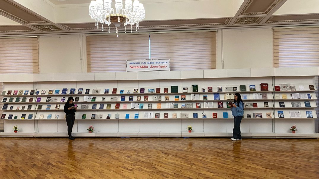 Əməkdar elm xadimi Nizaməddin Şəmsizadəyə həsr olunmuş kitab sərgisi açılıb