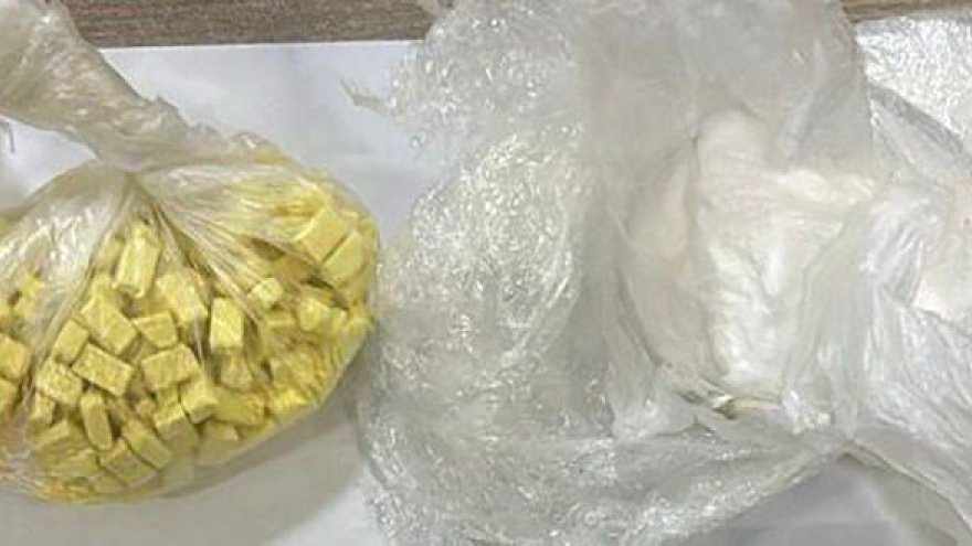 Heydər Əliyev Beynəlxalq Aeroportunda ölkə ərazisinə külli miqdarda narkotik vasitənin keçirilməsinin qarşısı alınıb