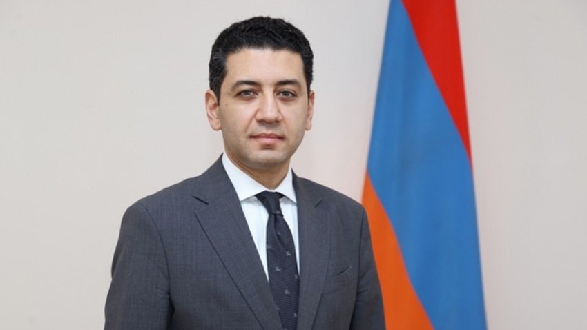 Pezeşkian Ermənistan səfirinin etimadnaməsini qəbul edib