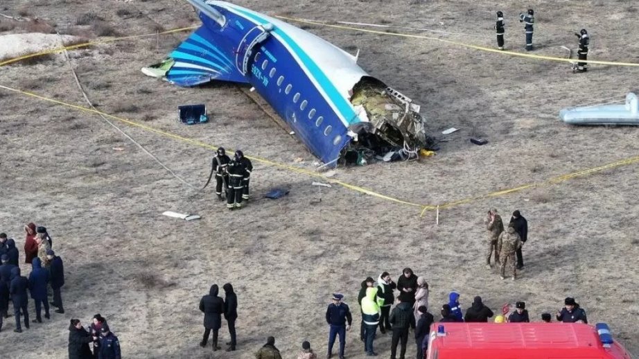 AZAL-ın təyyarəsinin şifrəsi açılan “qara qutu”ları Qazaxıstana göndərilib