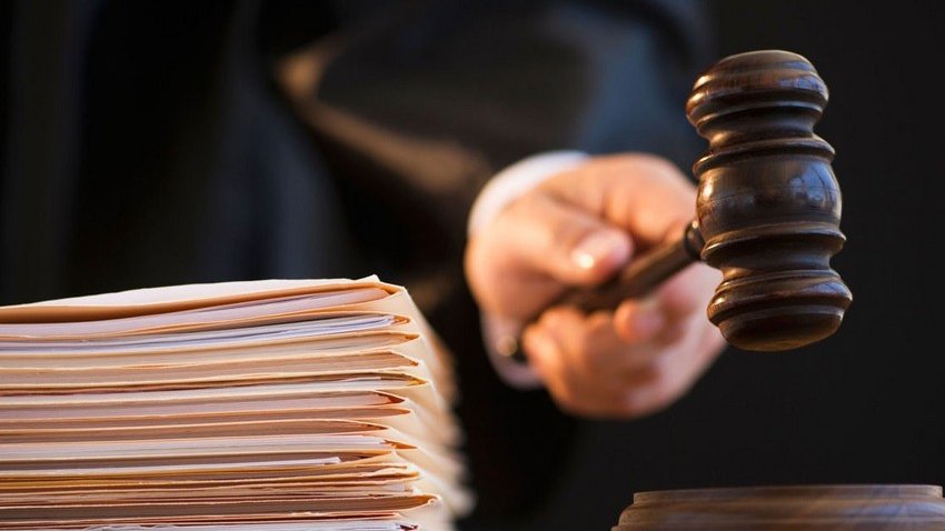 Fransaya casusluqda təqsirləndirilən Martin Ryana ittiham aktı elan olunub