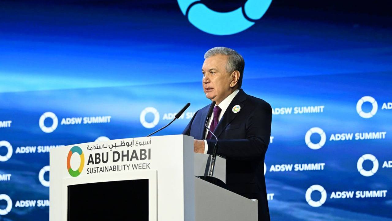 Qazaxıstan və Azərbaycanla imzalanan saziş “yaşıl” enerjinin Avropaya ixracına şərait yaradacaq - Şavkat Mirziyoyev