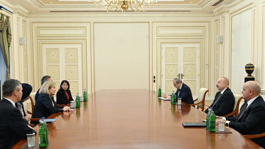 President Ilham Aliyev receives Franklin Templeton CEO (PHOTO/VIDEO)