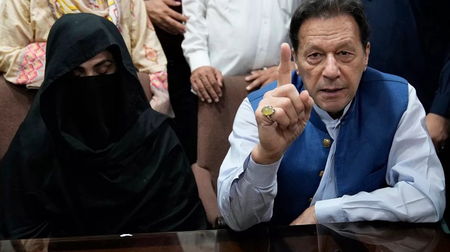 Pakistan məhkəməsi İmran Xanı 14 il həbs cəzasına məhkum edib