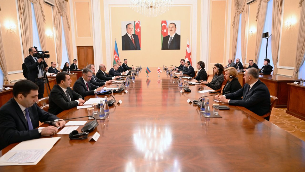 Azərbaycan və Gürcüstan arasında iqtisadi əməkdaşlıq üzrə birgə hökumətlərarası komissiyanın 10-cu iclası keçirilib (FOTO)
