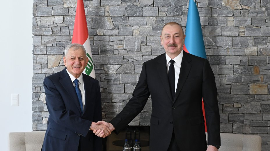 Prezident İlham Əliyev Davosda İraq Prezidenti ilə görüşüb (FOTO)
