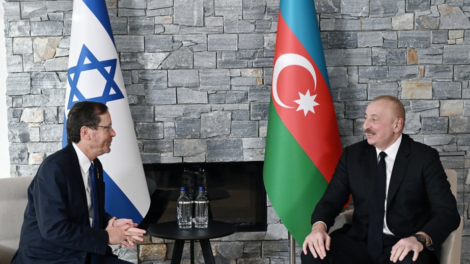 Prezident İlham Əliyev Davosda İsrail Prezidenti ilə görüşüb (FOTO/VİDEO)
