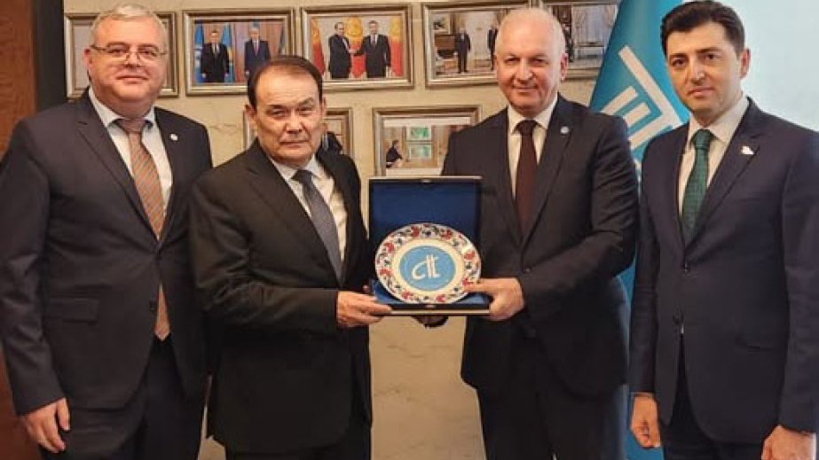 Beynəlxalq Türk Akademiyası ilə Türk İnvestisiya Fondu arasında əməkdaşlıq imkanları müzakirə olunub