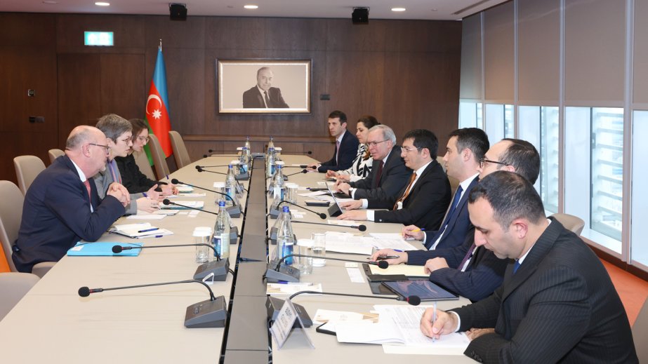 Lüksemburqla iqtisadi əlaqələrin mövcud vəziyyəti müzakirə olunub