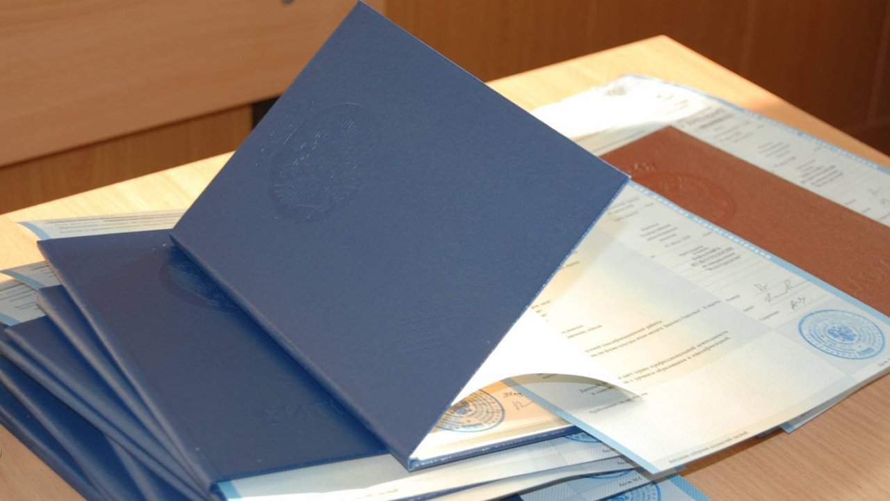 Ötən ay xaricdə təhsil almış 100-dən artıq şəxsin diplomu tanınmayıb