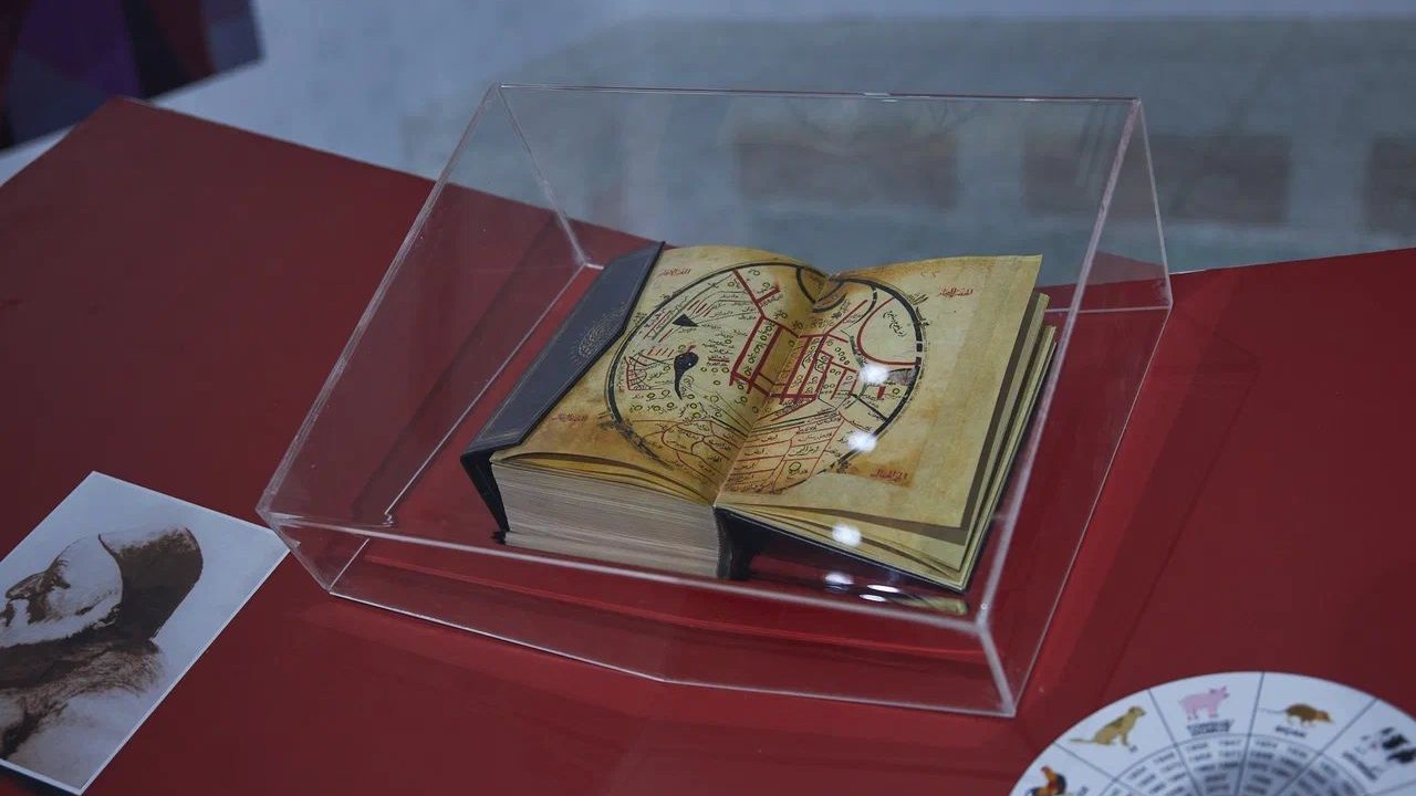 Qazaxıstanda “Divani Lüğat Ət-Türk” beynəlxalq sərgisi açıldı