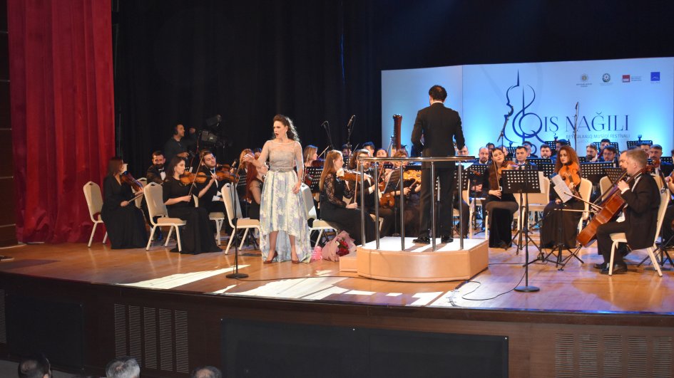 Qəbələdə “Qış nağılı” Beynəlxalq Musiqi Festivalının açılışı olub