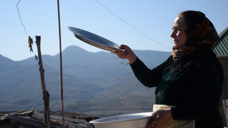 Xıdır Nəbi bayramının özünəməxsus şəkildə qeyd olunduğu kənddən REPORTAJ