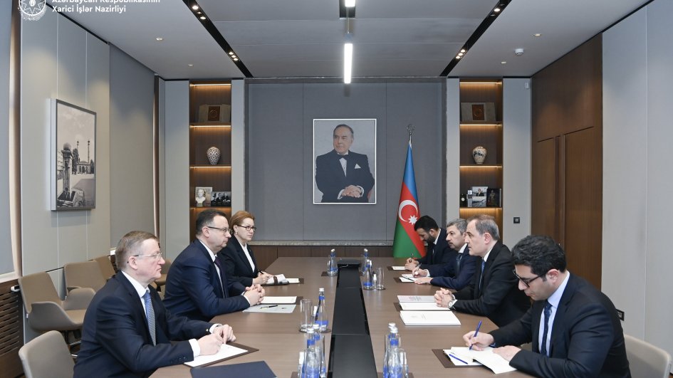 Nazir Ceyhun Bayramov Belarusun ölkəmizə yeni təyin olunmuş səfiri ilə görüşüb
