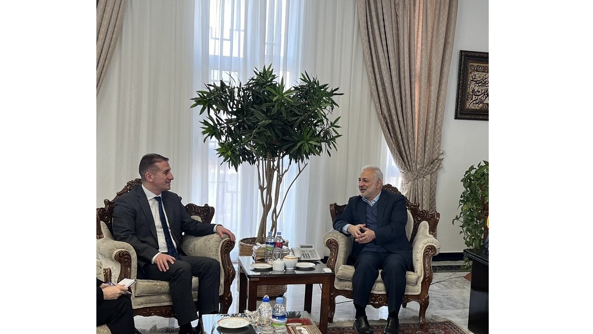 Azərbaycan və İran arasında ikitərəfli əlaqələrə dair fikir mübadiləsi aparılıb