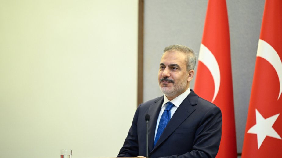 Hakan Fidan: Türkiyə, ABŞ və Avropa Ukraynada sülh yolu ilə həll variantlarını axtarır
