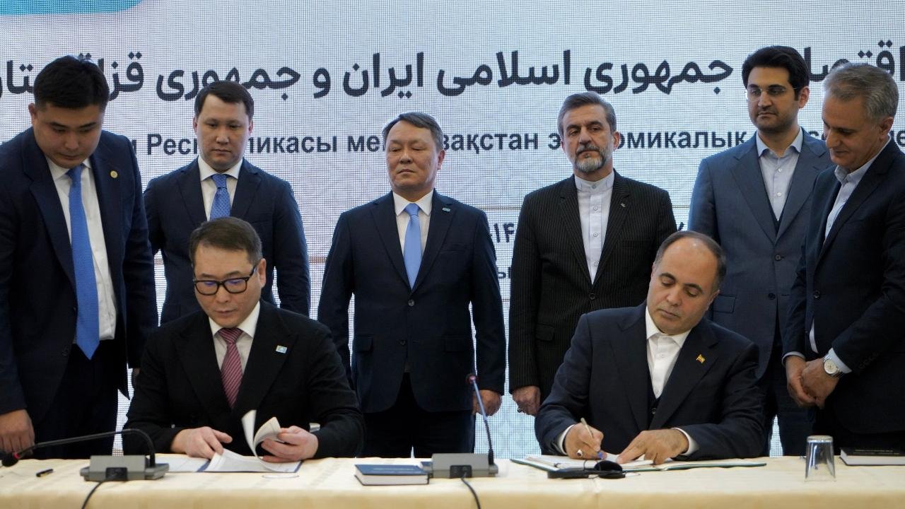 AzMİU tələbələrinə Türkiyədə təhsil imkanları və təqaüd proqramları haqqında məlumat verilib