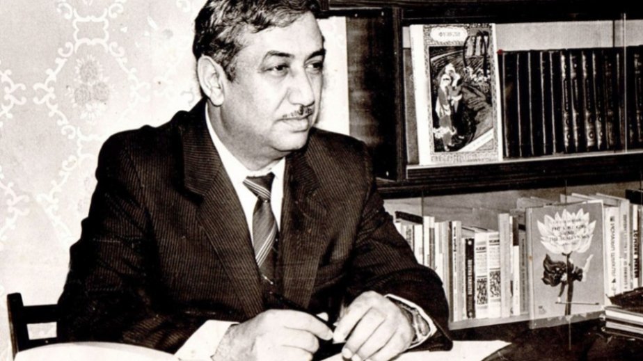 Yazıçı-publisist Şamil Fərzəliyevin doğum günüdür