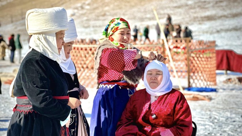 İssık-Kulda qış festivalı keçirilib