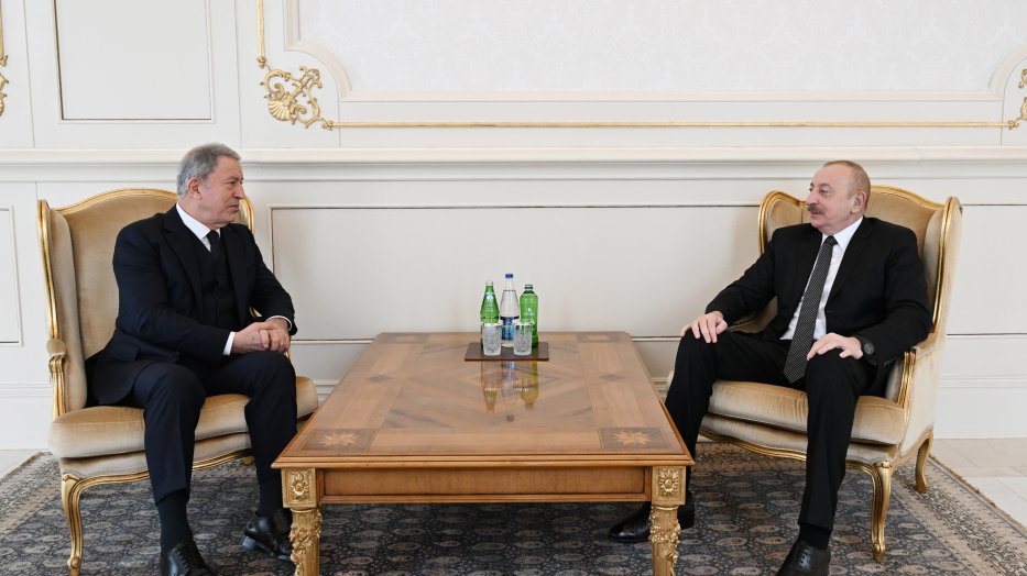 Prezident İlham Əliyev Hulusi Akarı qəbul edib