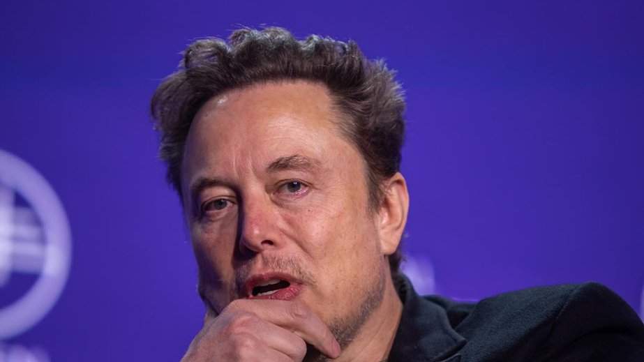 İlon Maskın Kanada vətəndaşlığından çıxarılması üçün petisiya başlayıb