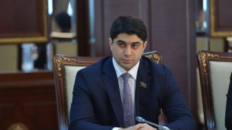 Deputat: Prezident-xalq-ordu birliyinin formalaşdırdığı “Dəmir yumruq” Xocalı qatillərinin Bakıya əliqandallı gətirilməsini təmin etdi