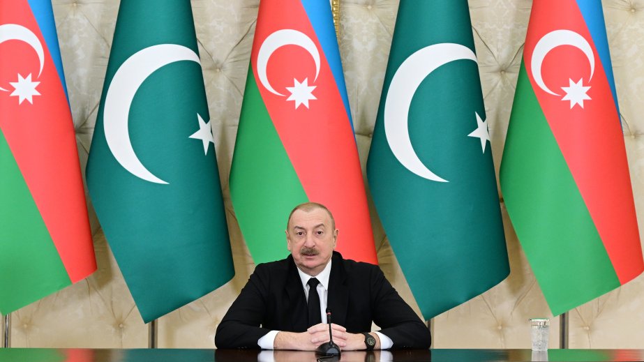 Prezident İlham Əliyev: Beynəlxalq münasibətlərin bütün məsələlərində Pakistanla bir-birimizə dəstəyi davam etdirəcəyik (TAM BƏYANAT)