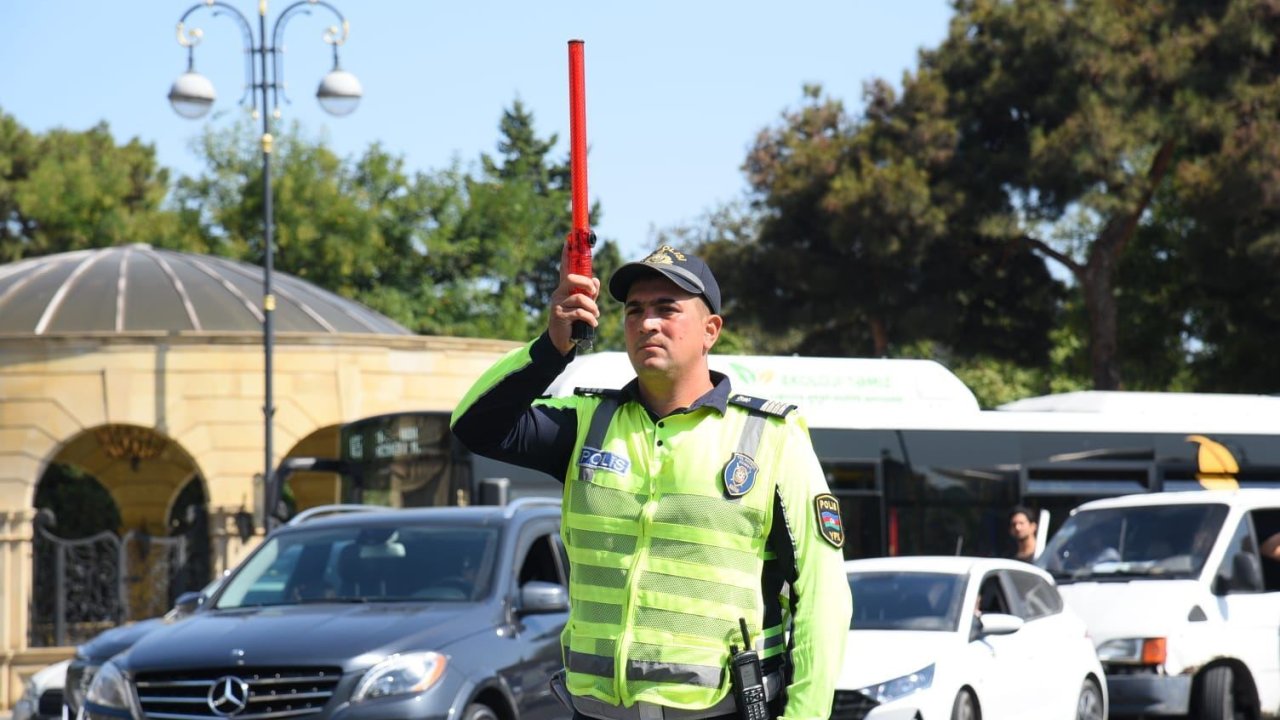 Xocalı soyqırımı qurbanlarının xatirəsi bir dəqiqəlik sükutla yad edildi