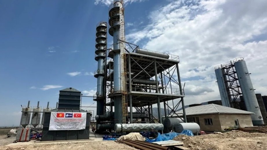 Qırğızıstan yeni neft emalı zavodunu istifadəyə verəcək