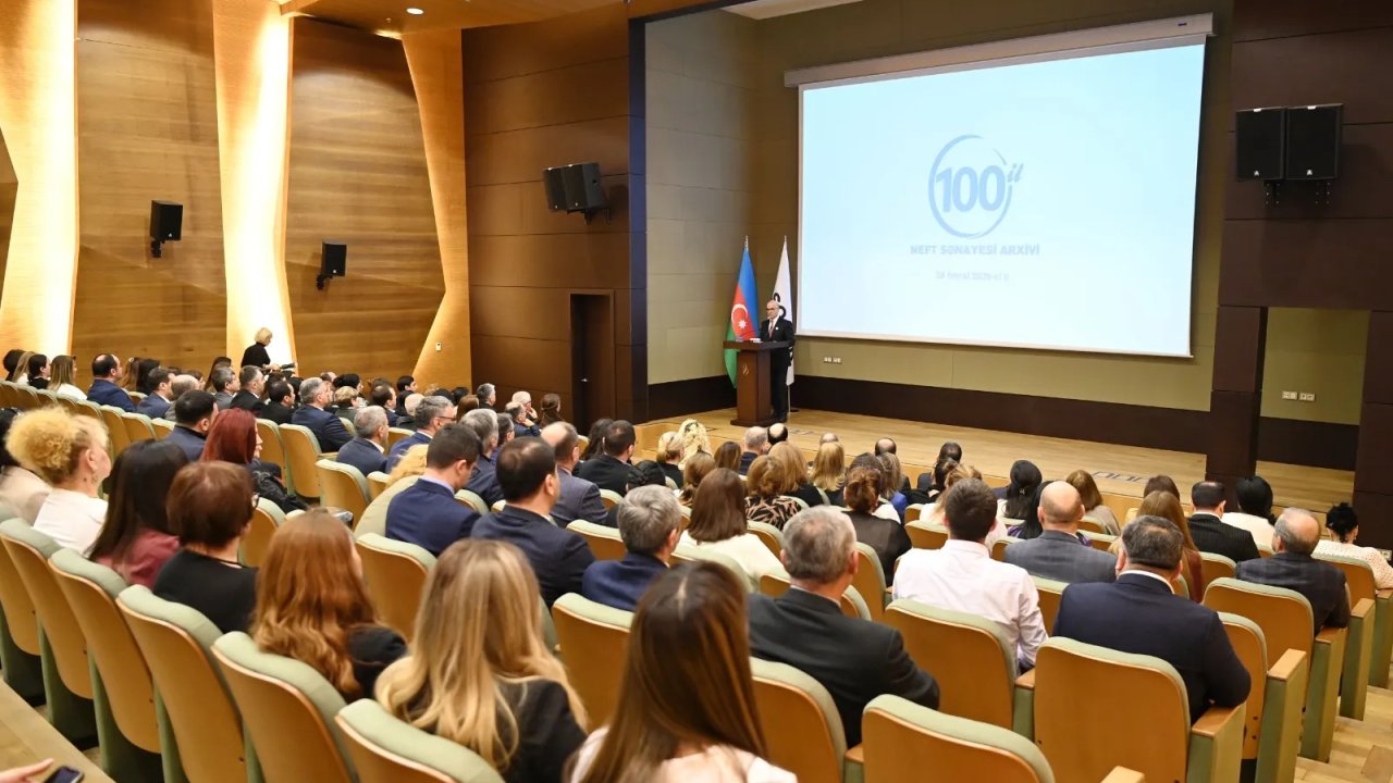 SOCAR-ın təşkilatçılığı ilə neft sənayesi arxivinin 100 illiyi münasibətilə tədbir təşkil olunub