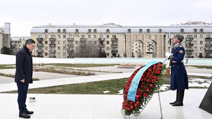 Kazakh PM visits Victory Park in Baku