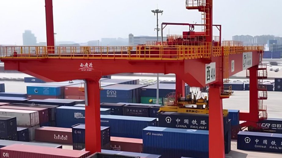 Qazaxıstan ilə Çin arasında dəmir yolu yükdaşımaları illik artım göstərir