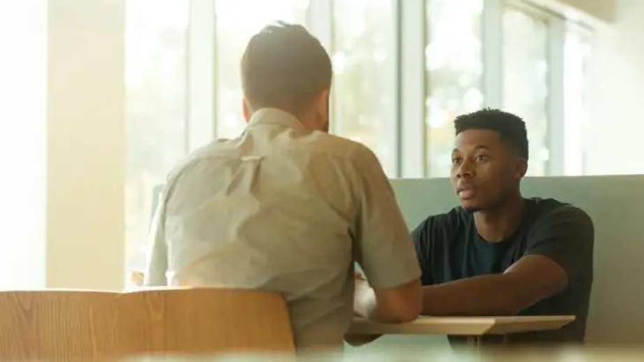 Tədqiqat: Beyin nitqi necə emal edir?