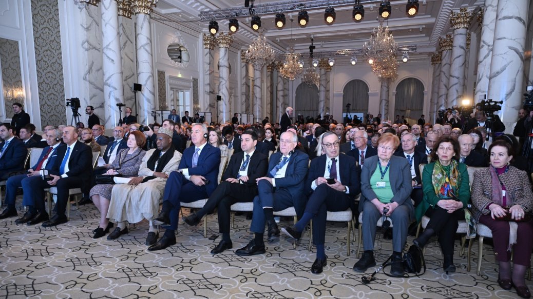 Qlobal Bakı Forumunda “Geosiyasi dəyişmələr: Məsuliyyətli tərəfdaşlıq rəqabətə qarşı” adlı panel keçirilib YENİLƏNİB FOTO
