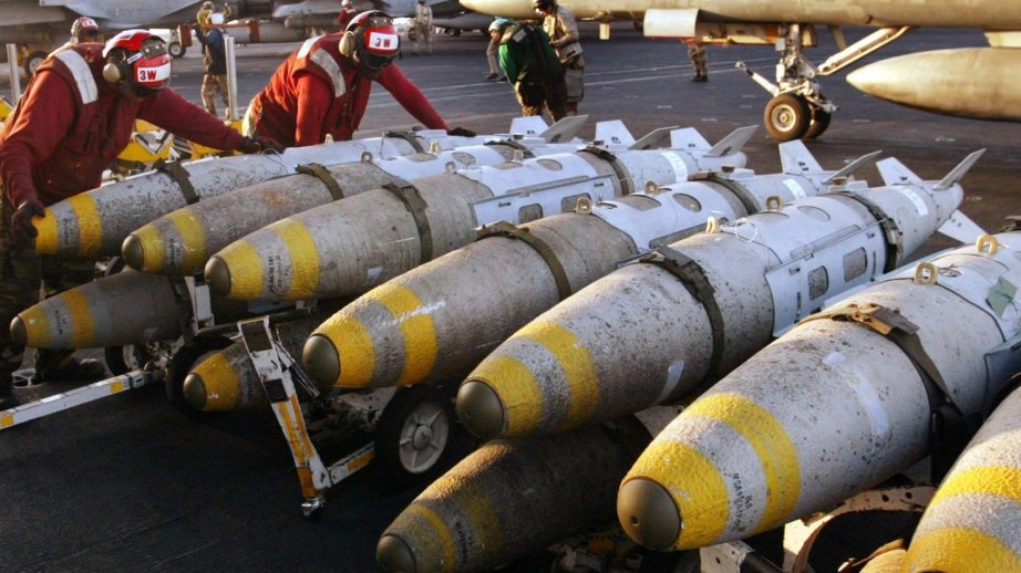 Vens: Tramp Şərqi Avropada nüvə silahı yerləşdirilməsinin əleyhinədir