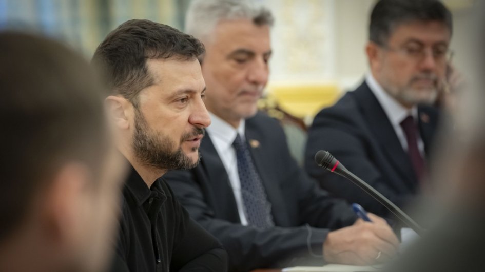 Türkiyə nümayəndə heyəti Kiyevdə əmtəə dövriyyəsinin artırılması məsələsini müzakirə edib