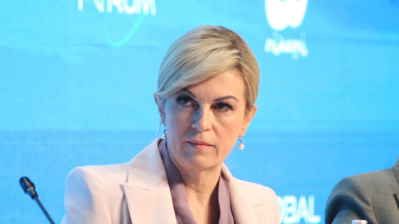 Avropa İttifaqı öz müdafiə imkanlarına kifayət qədər investisiya yatırmayıb - Xorvatiyanın sabiq prezidenti