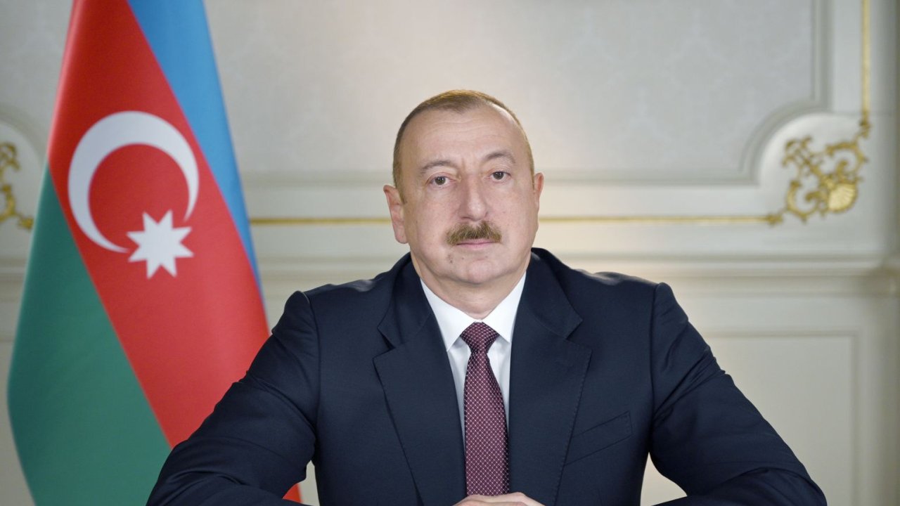 Prezident İlham Əliyev Azərbaycanın D8-ə qoşulmasını təsdiq edib