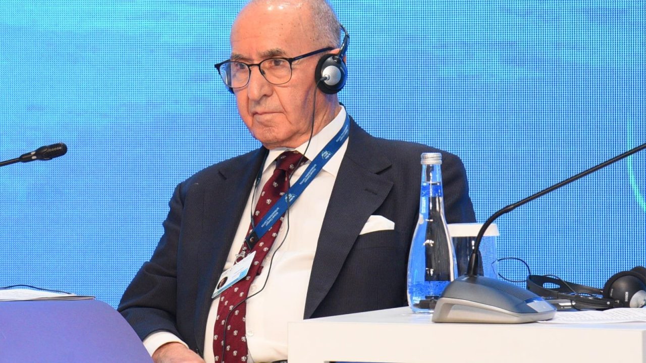 Türkiyə strateji muxtariyyəti inkişaf etdirməyi bacaran bir ölkədir - Hikmət Çətin