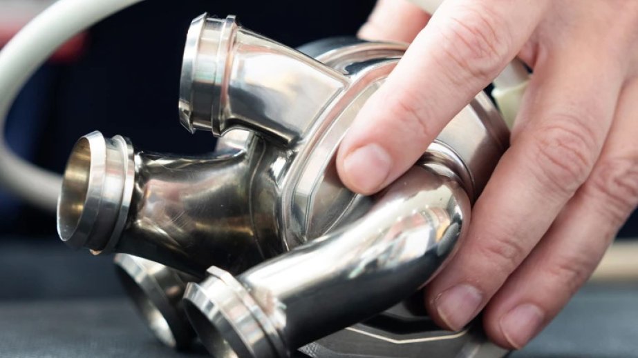 Tibb tarixində ilk: İnsan titan ürəklə 100 gün yaşayıb