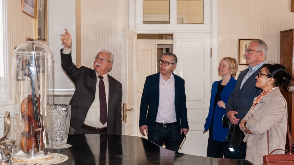 Üzeyir Hacıbəylinin 140 illik yubileyi: “Arşın mal alan” operettası Vyanada yenidən səhnəyə qoyulacaq