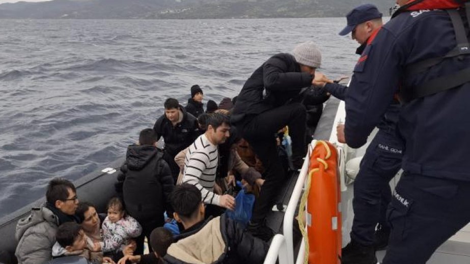 Çanaqqalada 41 nəfər qanunsuz miqrant saxlanılıb