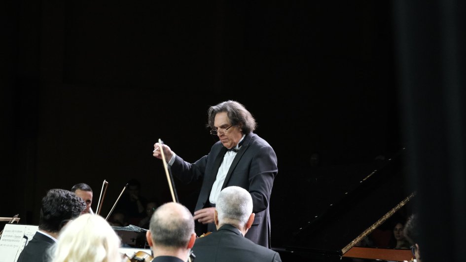 Xalq artisti Aralıq dənizindən Volqa sahilinədək Azərbaycan musiqisini təqdim edib