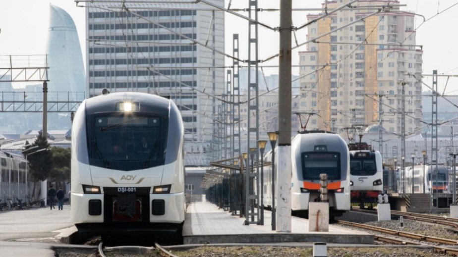 Bayram günlərində qatarlarla daşınan sərnişinlərin sayı açıqlanıb