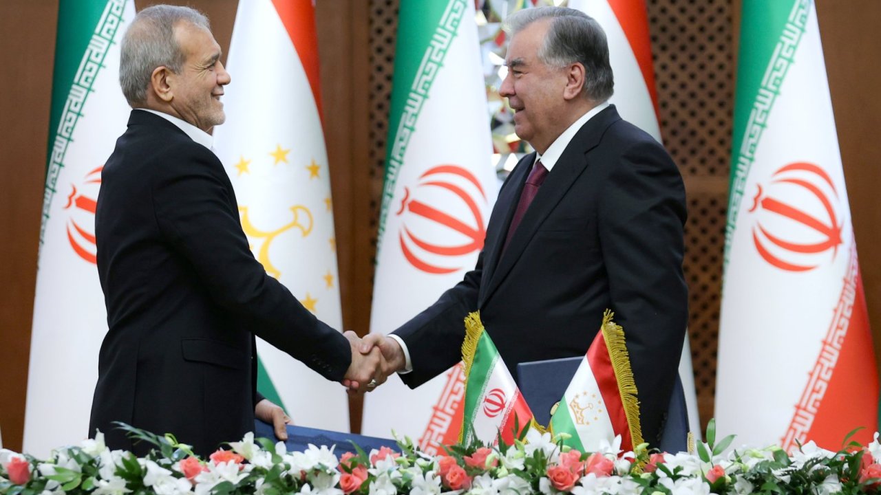 Iran and Tajikistan presidents mull over cooperation prospects