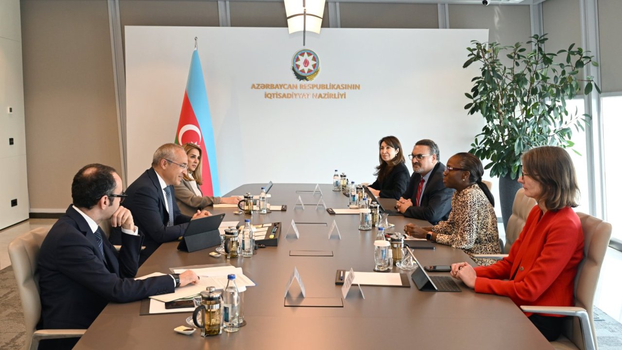 Azerbaijan, World Bank to speed up renewables initiatives (PHOTO)