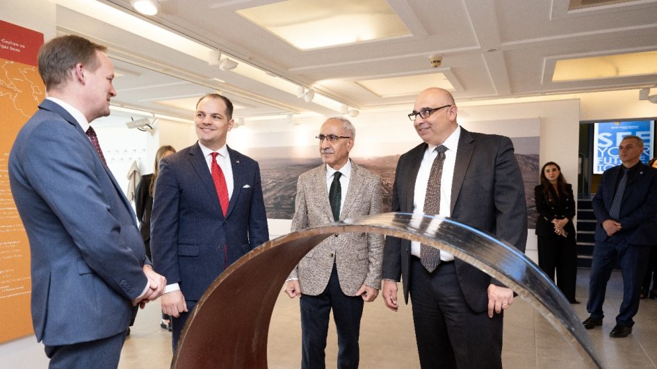 ABŞ Dövlət Departamentinin rəsmisi Səngəçal terminalında olub